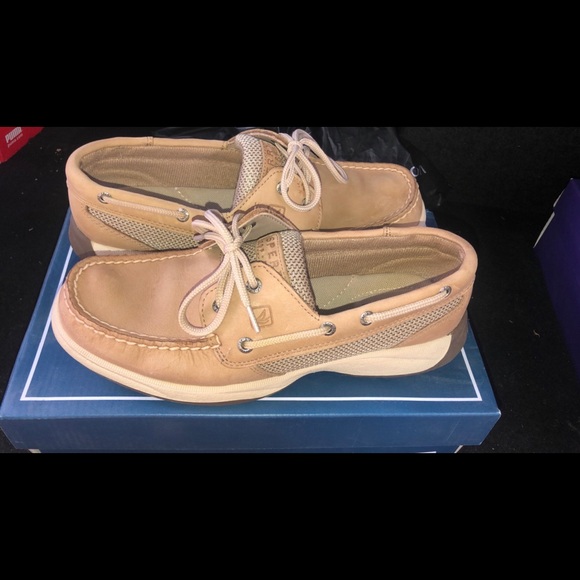 womens topsiders